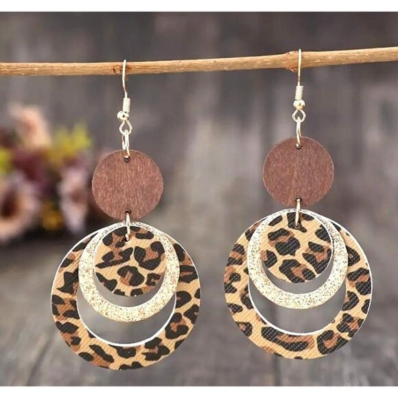 Bohemian Leopard Print Dangle Earrings‎ With Wooden & Glitter Accents - Picture 1 of 3